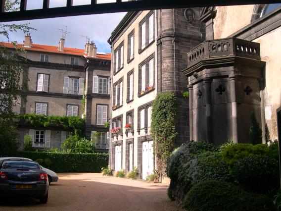  cour d'immeuble